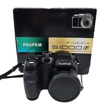 Fujifilm Finepix S1000 FD Digitalkamera 10 Mega Pixels + Fujinon Zoom Lens 12x