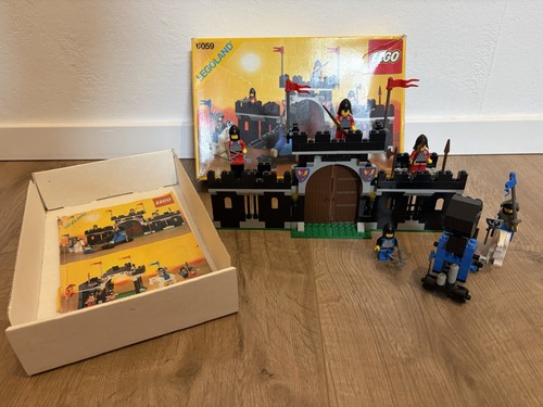 Lego castle set - castle,