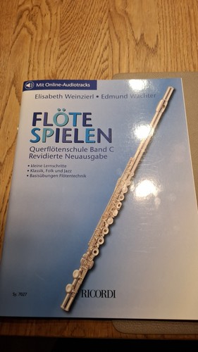 Flöte spielen - ,