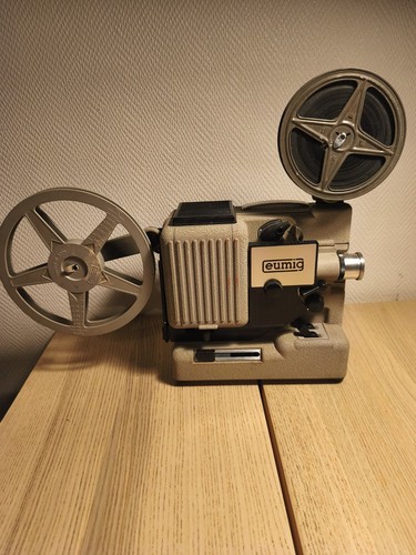 Eumig automatic projector - p8,