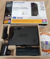 NETGEAR RangeMax Router (Dual Band, Wireless-N, 300+300 Mbps, 4x Gigabit LAN)