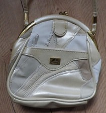 Damen Umhängetasche (Schultertasche)  von Marc Chantal aus Leder