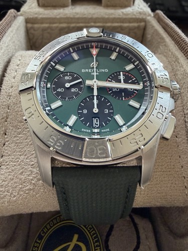 Breitling avenger b01 - avenger,