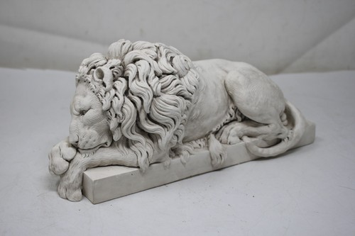 Canova crouching lion revival - crouching,