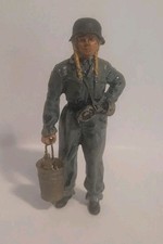 1:32 Ulrich Puchala Zinnminiaturen Wehrmacht Flakhelferin 1945 Berlin Soldatin