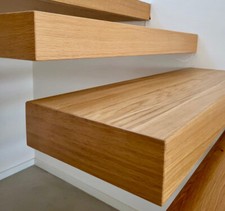 Kragarmtreppe Holz Stufen