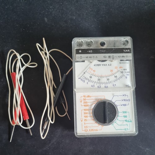 Altes analoges multimeter - analoges,