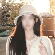 Fashion Forward weißer gewölbter Zylinderhut stilvolles Accessoire für gesell