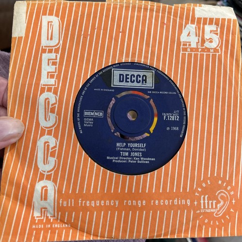 Tom jones help yourself 7 - -,
