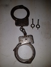 ORIG. US ARMY  MP MILITARY POLICE HANDSCHELLEN HAND CUFFS  REFORGER REO M35 M151