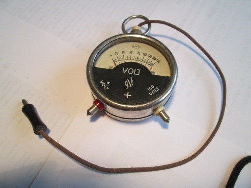 Antikes voltmeter analog - analog, dc