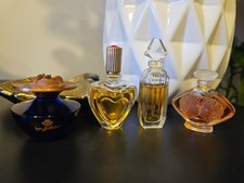 Set of mini perfume, Le Baiser