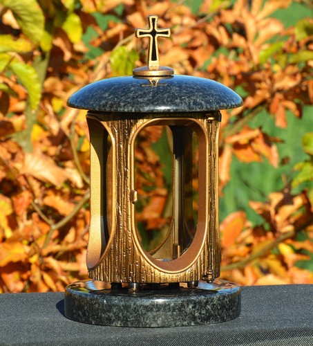 Grablaterne mit kreuz - grablaterne,