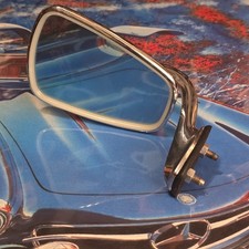 NOS Mercedes W110, W113 Goose