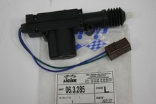 Central locking unit for - locking, door