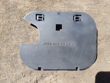 Abdeckung in Motorhaube rechts, Durchf. Schlauch 1268690008 Mercedes-Benz W126