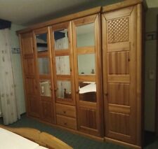 Schlafzimmer komplett aus Massivholz