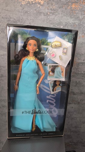 The barbie look pool chic - barbie,