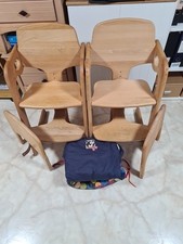 Zwei Kinderhochstühle Firma