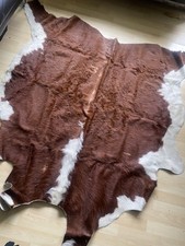 XXL Lux Kuhfell Tierfell Pelzboden Teppich.  Sehr guter Zustand. Moderne stilvolle Wohneinrichtung