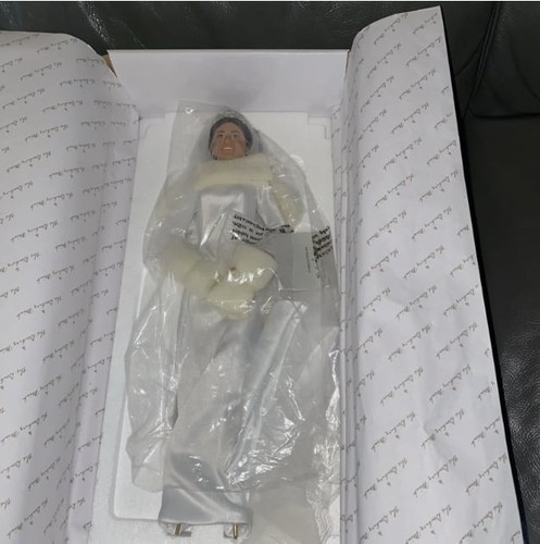 Danbury mint porzellanpuppe - mint,