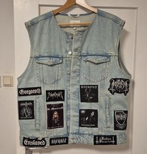 Black Metal Kutte – mit zahlreichen Band-Patches