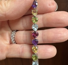 Tennisarmband mit vielen