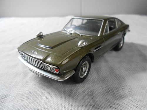 Aston martin dbs james - ",