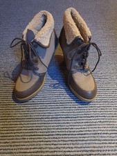 Damen Stiefeletten Stiefel in braun/grau, Gr. 39