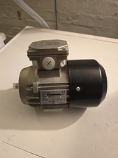 Drehstrommotor 230/400 V 0,25kW 1,7/1,1A