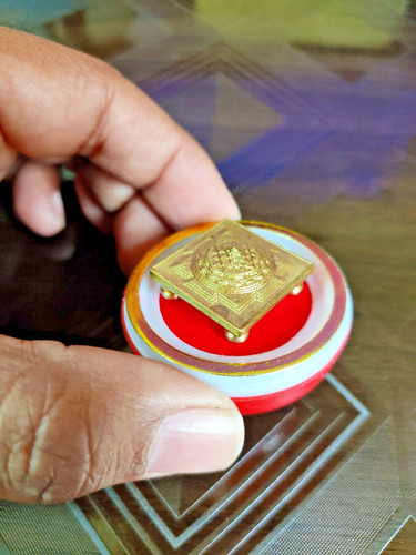 Meru shri yantra chowki - yantra,