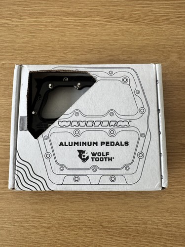 Wolf tooth components waveform - wolf,