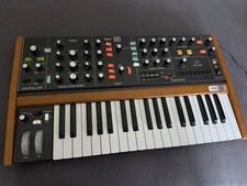 Behringer Poly D 4 Voice Analog Keyboard Synthesizer