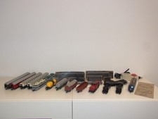 LIMA komplette Modelleisenbahn, Konvolut, 4 Loks, 9 Waggons, Trafo, 82 Schienen