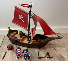 Playmobil 6681 Piraten Schiff / Soldaten Schiff mit Figuren – vollständig