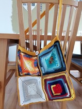 gehäkelte Tasche mit Schulterriemen, Hippie-Style, bunte Quadrate