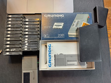 sehr gut erhaltenes Grundig office Diktiergerät Dh 2081 mit 23 Steno-Kassetten