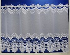 0,5 * 0,48 m. B/H Makramee