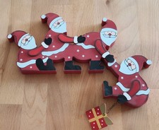 Weihnachtlicher Kantenhocker aus Holz