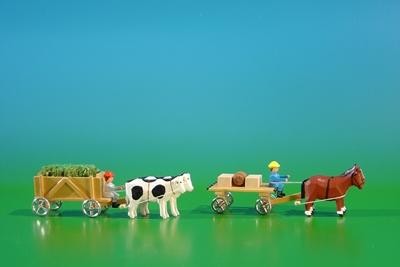 Kastenwagen und leiterwagen - und,