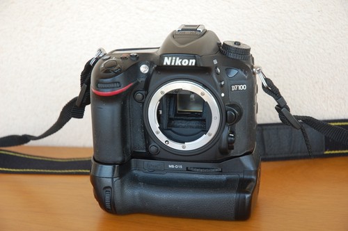 Nikon d7100 inklusive mb d15 - inklusive, mb-d15