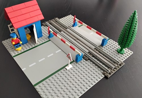 Lego 7834 bahnübergang - lego, 12v