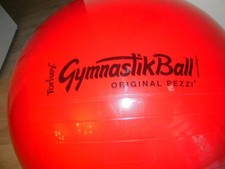 PEZZI Original Gymnastikball MAXAFE Ø 75 cm Sitzball mit Ballpumpe + 2 Stöpseln