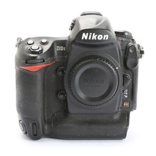 Nikon D3s + Sehr Gut (269021)