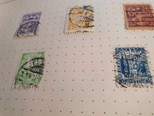 Alte Briefmarken Lettland aus