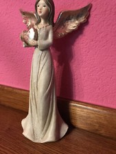 Engel Figur mit Herz , 31 cm