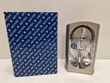 Rhythm Uhr silber Tischuhr Schrankuhr NEU