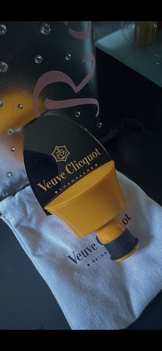 Veuve clicquot bottle stopper - clicquot,
