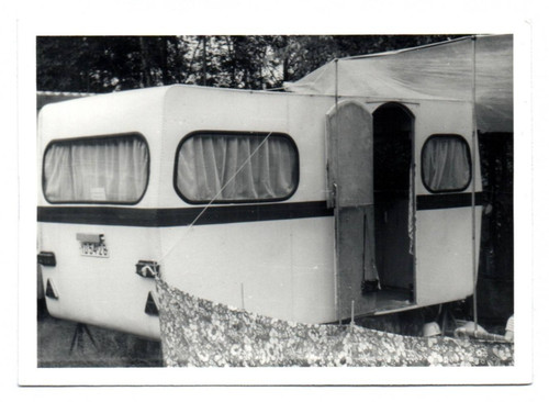 Foto altes wohnmobil wohnwager - wohnmobil,