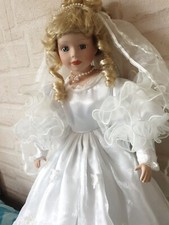 Puppe  Braut  57 cm groß. 